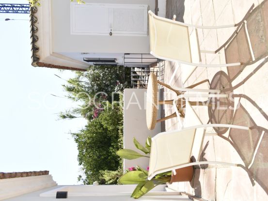 Villa for sale in Zona E with 6 bedrooms | John Medina Real Estate