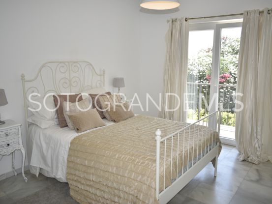 Villa for sale in Zona E with 6 bedrooms | John Medina Real Estate