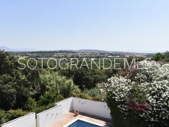 Villa for sale in Zona E with 6 bedrooms | John Medina Real Estate