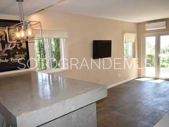 Villa for sale in Zona E with 6 bedrooms | John Medina Real Estate