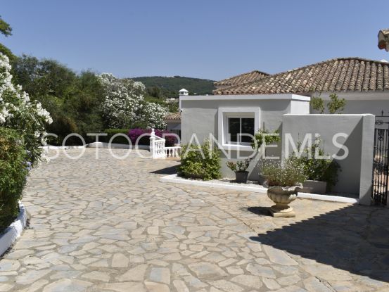 Villa for sale in Zona E with 6 bedrooms | John Medina Real Estate