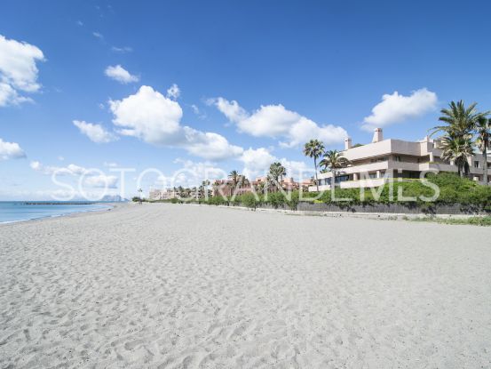 Comprar atico duplex con 3 dormitorios en Paseo del Mar, Sotogrande Costa | John Medina Real Estate