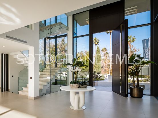 Villa for sale in Kings & Queens | John Medina Real Estate
