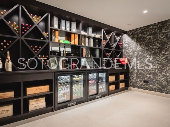 Villa for sale in Kings & Queens | John Medina Real Estate
