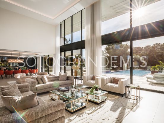 Villa for sale in Kings & Queens | John Medina Real Estate
