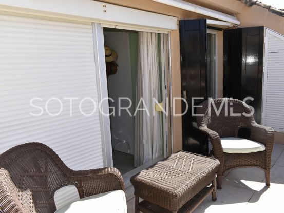 Buy penthouse with 3 bedrooms in Sotogrande Puerto Deportivo | John Medina Real Estate
