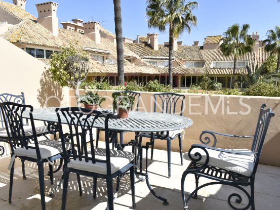 Buy penthouse with 3 bedrooms in Sotogrande Puerto Deportivo | John Medina Real Estate