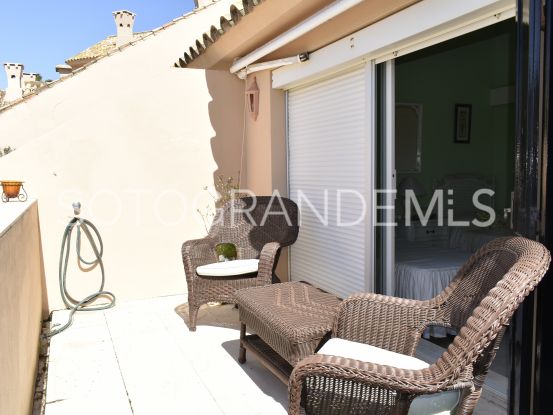 Buy penthouse with 3 bedrooms in Sotogrande Puerto Deportivo | John Medina Real Estate