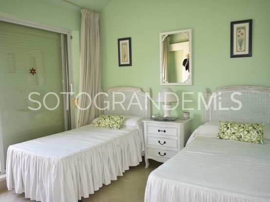 Buy penthouse with 3 bedrooms in Sotogrande Puerto Deportivo | John Medina Real Estate