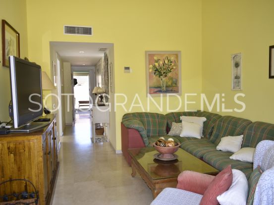 Buy penthouse with 3 bedrooms in Sotogrande Puerto Deportivo | John Medina Real Estate