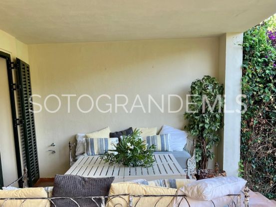 Sotogolf, Sotogrande Alto, pareado con 5 dormitorios a la venta | John Medina Real Estate
