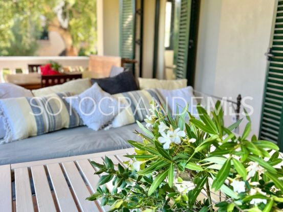 Sotogolf, Sotogrande Alto, pareado con 5 dormitorios a la venta | John Medina Real Estate