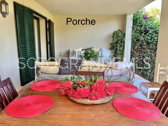 Sotogolf, Sotogrande Alto, pareado con 5 dormitorios a la venta | John Medina Real Estate