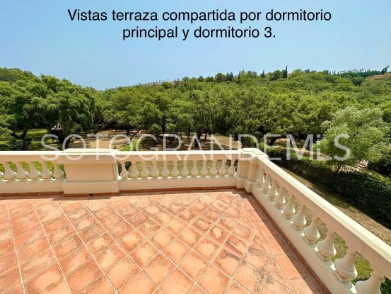 Sotogolf, Sotogrande Alto, pareado con 5 dormitorios a la venta | John Medina Real Estate
