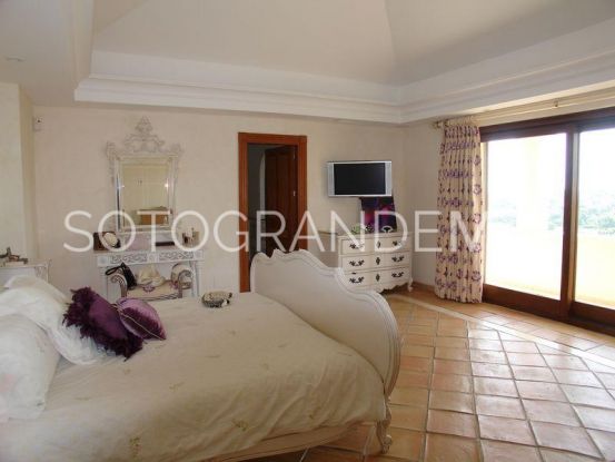 Villa en venta en Zona F | John Medina Real Estate