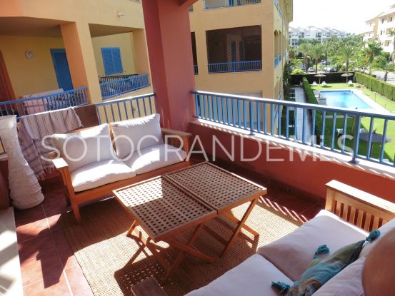 Comprar apartamento con 3 dormitorios en Guadalmarina, Marina de Sotogrande | John Medina Real Estate