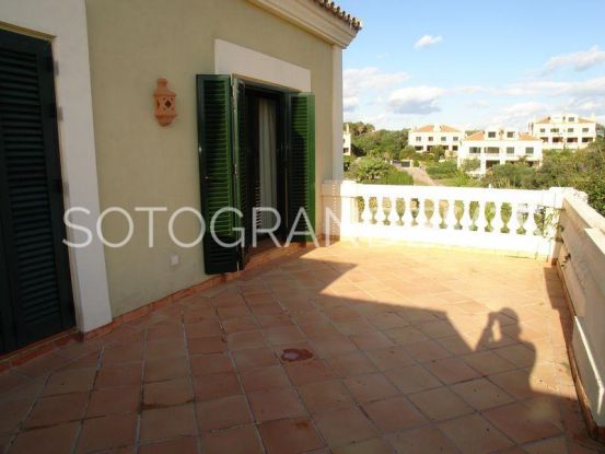 Sotogolf, Sotogrande, pareado a la venta con 5 dormitorios | John Medina Real Estate