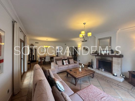 4 bedrooms Zona B villa for sale | John Medina Real Estate