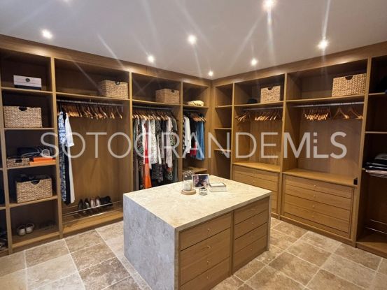 4 bedrooms Zona B villa for sale | John Medina Real Estate