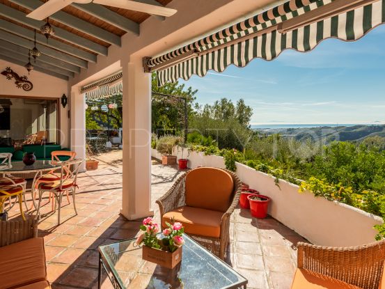 Villa in Cerros del Lago with 5 bedrooms | DM Properties