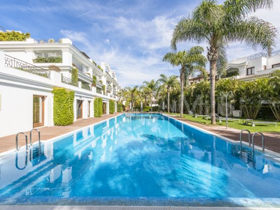 Se vende apartamento planta baja en Doncella Beach, Estepona | DM Properties