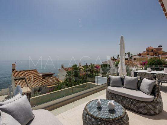 Buy villa in Estepona Playa | DM Properties