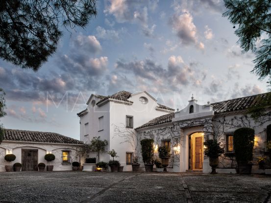 Villa for sale in El Madroñal, Benahavis | DM Properties