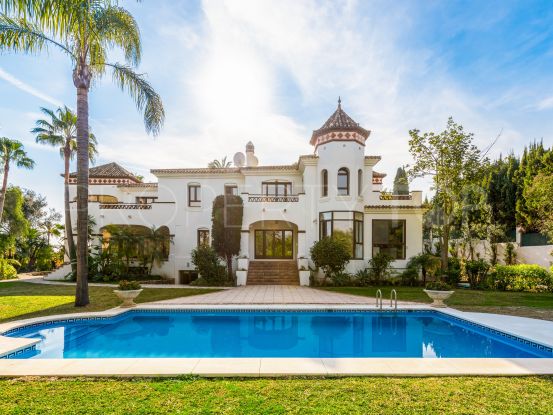 Villa en venta con 6 dormitorios en Atalaya de Rio Verde, Nueva Andalucia | DM Properties
