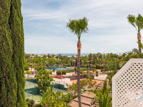 3 bedrooms duplex penthouse for sale in Marina de Puente Romano, Marbella Golden Mile | DM Properties