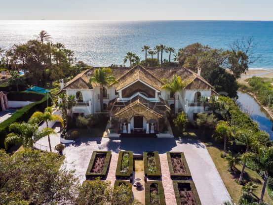 8 bedrooms Paraiso Barronal villa for sale | DM Properties