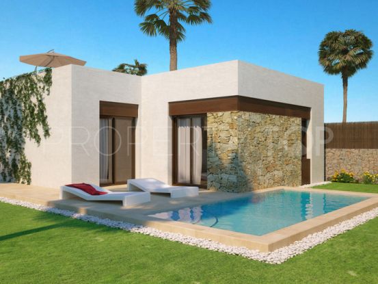 Villa en venta en La Finca Golf, Algorfa
