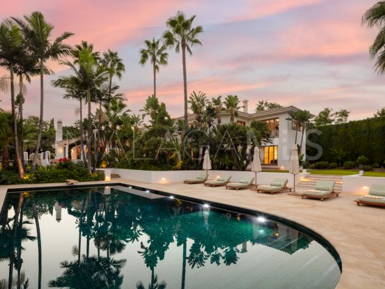 For sale Marbella Golden Mile villa with 8 bedrooms | Luxury Property Finder Marbella