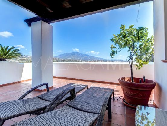 Lomas del Marqués, Benahavis, atico duplex con 3 dormitorios en venta | PanSpain Group