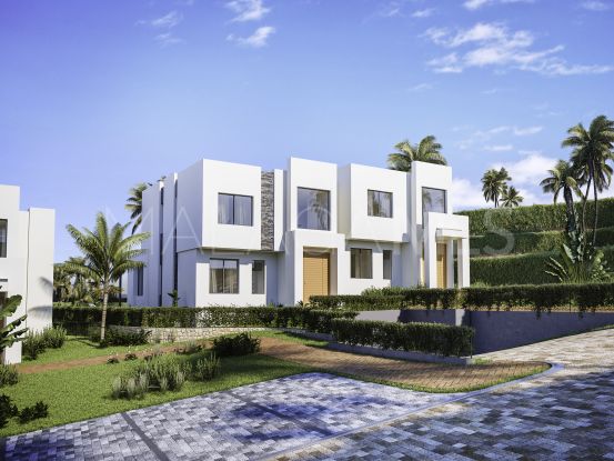 Se vende pareado de 4 dormitorios en Santa Clara, Marbella Este | PanSpain Group