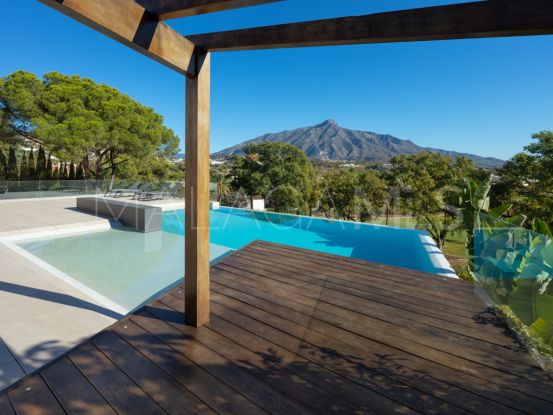 Comprar villa en Nueva Andalucia de 6 dormitorios | PanSpain Group
