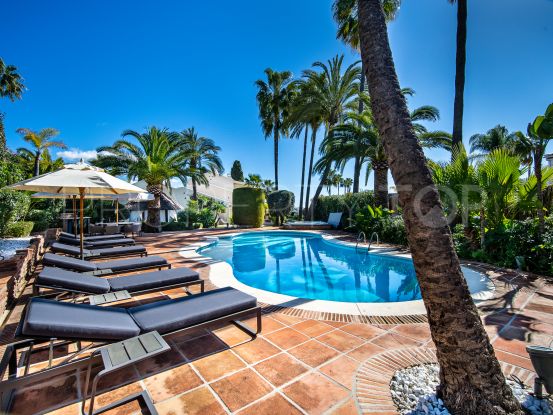 Los Naranjos Golf, Nueva Andalucia, villa de 5 dormitorios en venta | PanSpain Group