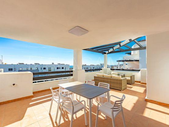 Apartamento en venta en Casares Playa de 2 dormitorios | Serneholt Estate