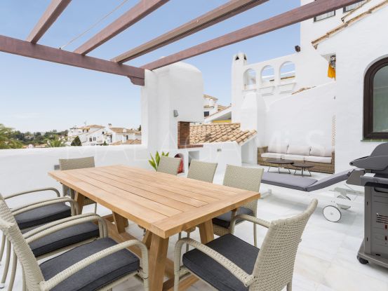 Aldea Blanca, Nueva Andalucia, apartamento de 3 dormitorios a la venta | Serneholt Estate