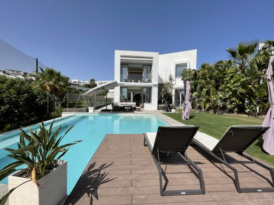 Las Chapas 4 bedrooms villa for sale | Serneholt Estate