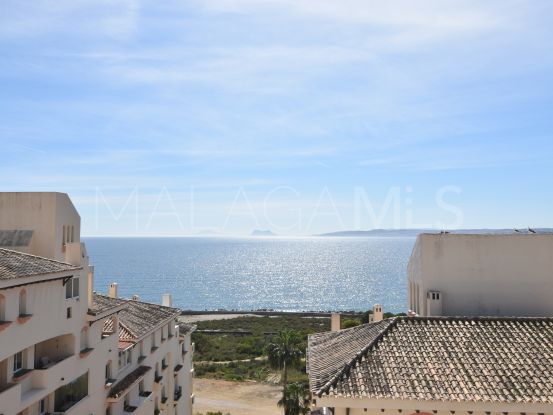 For sale penthouse with 2 bedrooms in Estepona Puerto | Serneholt Estate