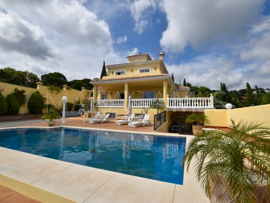 Villa with 6 bedrooms for sale in Los Reales - Sierra Estepona | Serneholt Estate