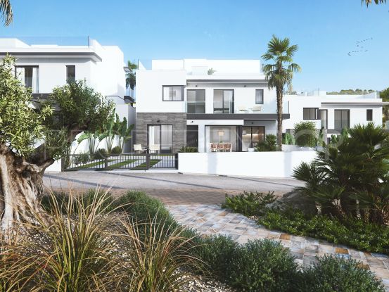 New villas with modern design in San Miguel de Salinas