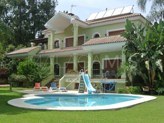 For sale El Paraiso villa with 5 bedrooms | Serneholt Estate