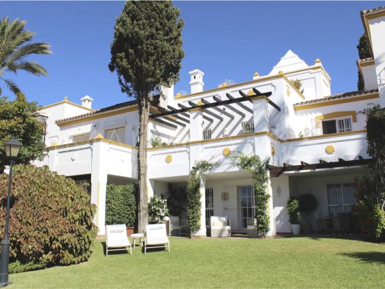 For sale town house with 4 bedrooms in Coto de La Serena | Edward Partners