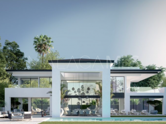 Villa en venta de 4 dormitorios en Cortijo Blanco, San Pedro de Alcantara | Edward Partners