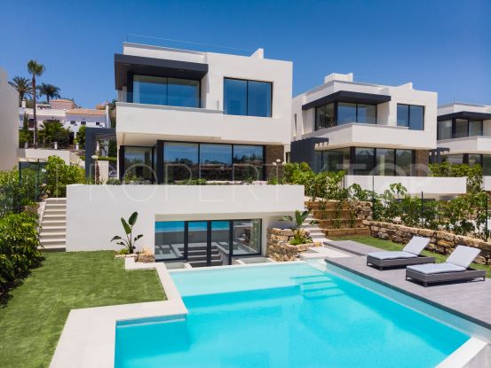 4 bedrooms villa in New Golden Mile | Lucía Pou Properties