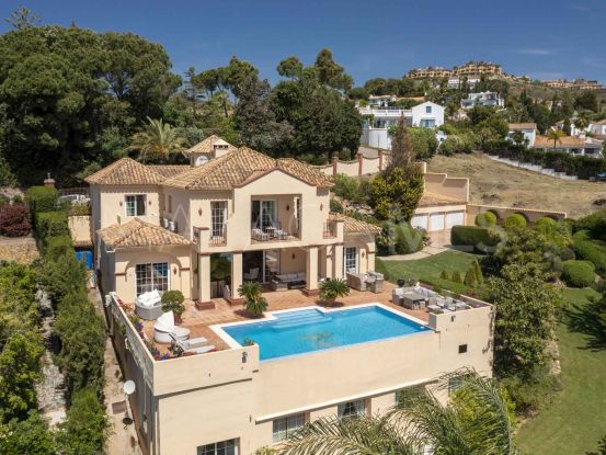 Se vende villa en New Golden Mile | Lucía Pou Properties