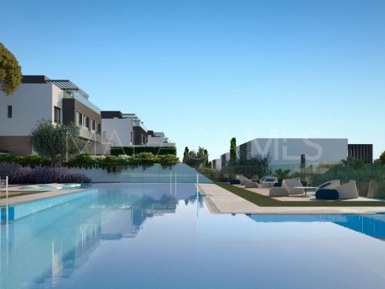 Villa pareada de 3 dormitorios en venta en New Golden Mile | Lucía Pou Properties