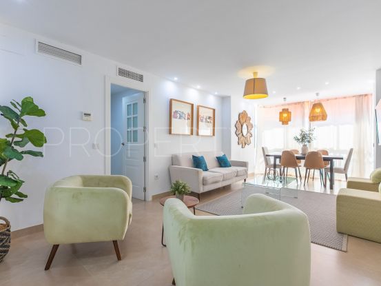Buy Marbella Centro apartment with 3 bedrooms | Lucía Pou Properties