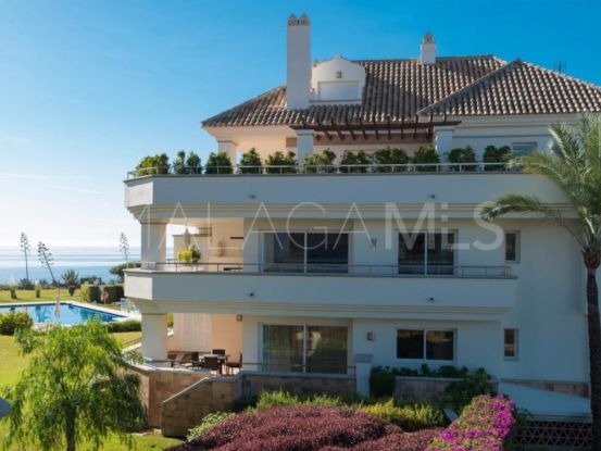 For sale apartment with 2 bedrooms in New Golden Mile, Estepona | Lucía Pou Properties